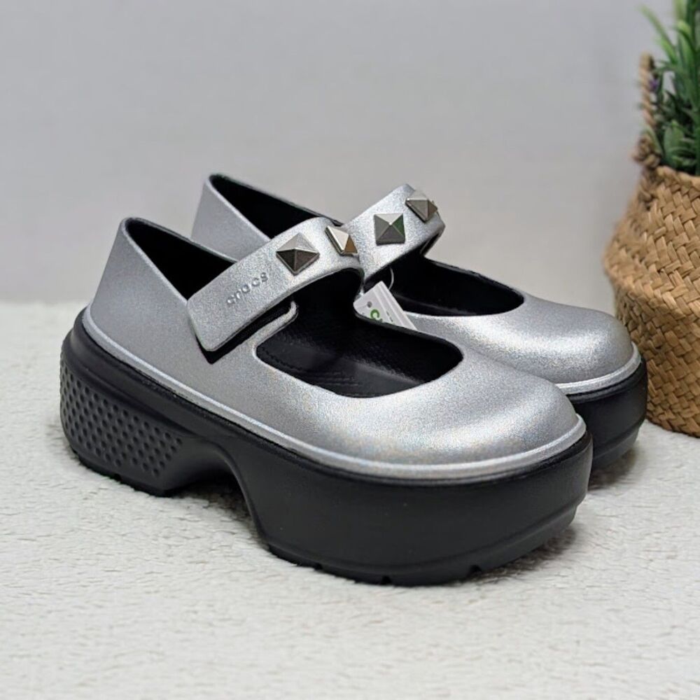 CROCS Stomp Shiny Metallic Silver Mary Jane Platform Shoes Women's 8 NWT